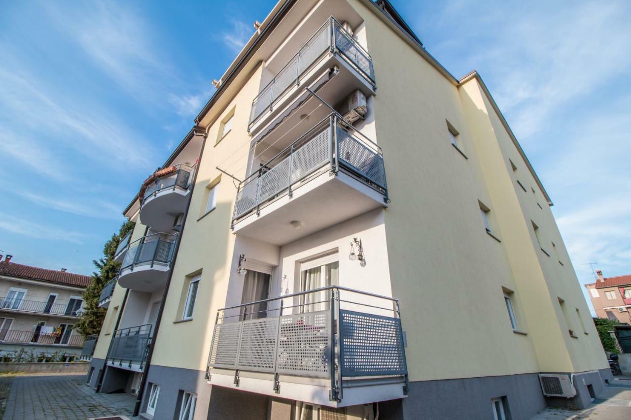 Sunny Point Appartement Rovinj Buitenkant foto