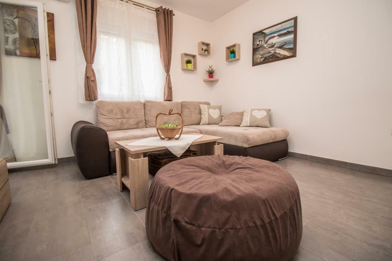 Sunny Point Appartement Rovinj Buitenkant foto