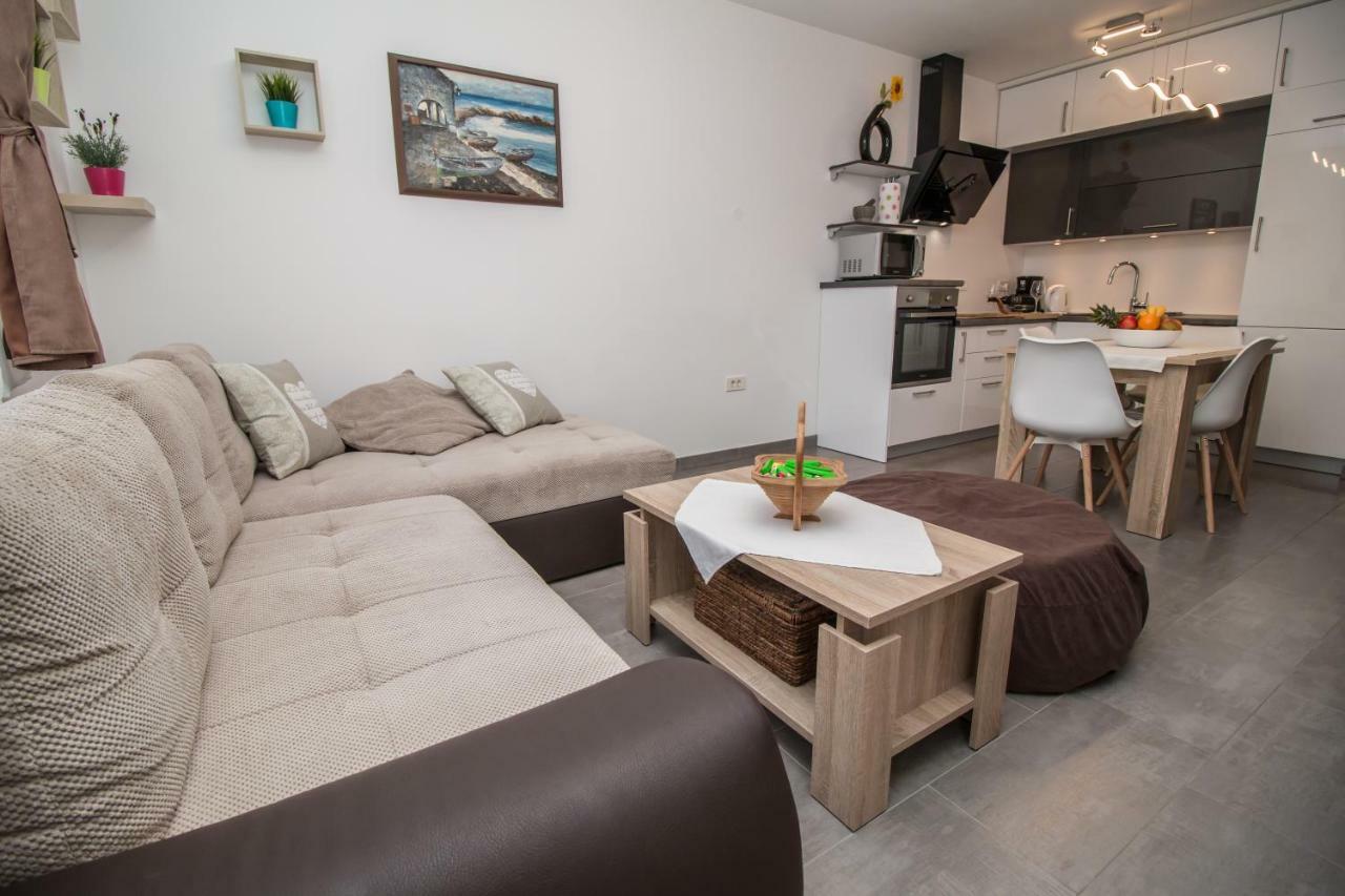 Sunny Point Appartement Rovinj Buitenkant foto